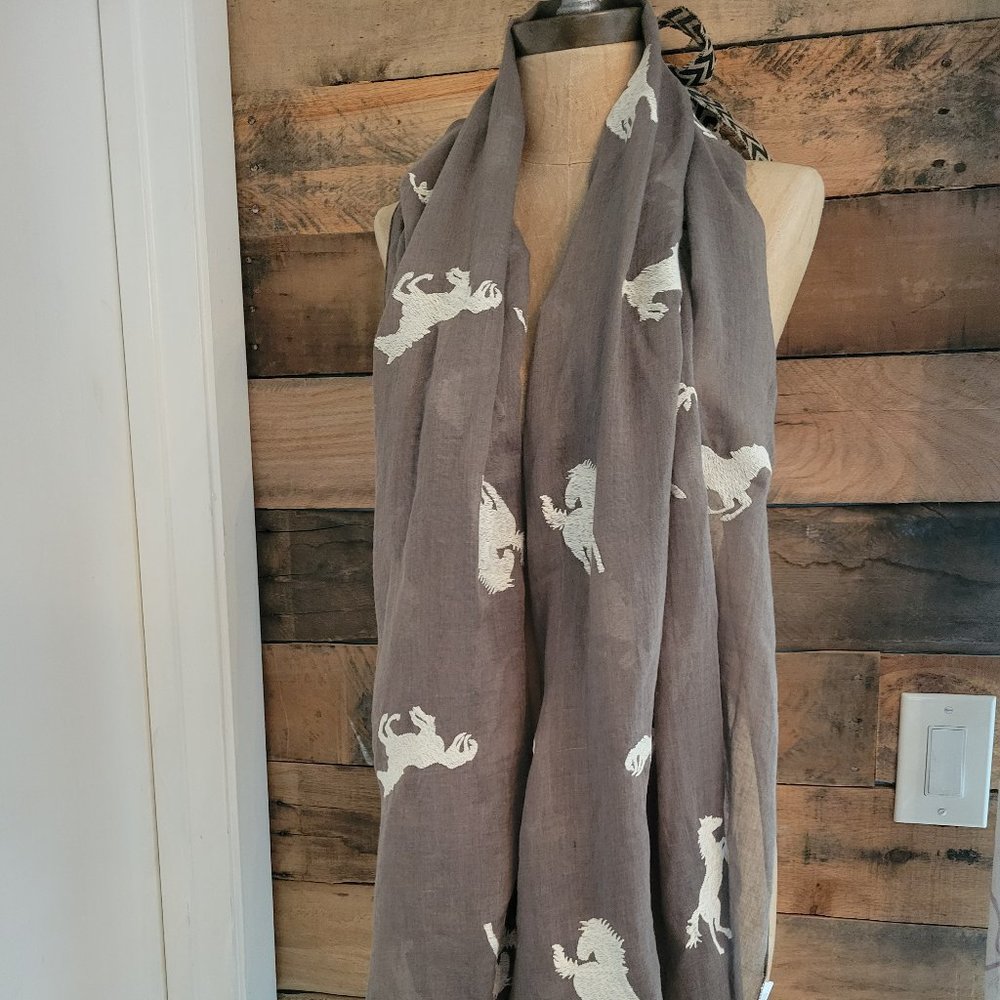 Scarf w Embroidered Horses Large Lightweight NEW